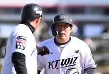 '사우어 쾌투→김현수 동점타' KT 6-2 역전승, 시범경기 3연승 질주…NC, 실책에 와르르 무너졌다 [수원 리뷰]