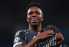 "페레스 회장은 비니시우스에 집착 중" 레알, 재계약 강하게 밀어붙이는 중.. '2592억' 맨유 공세 차단