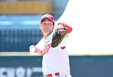 '이래서 日 국가대표까지 했구나' NPB 66승 베테랑, 왜 개인 트랙맨 장비 가지고 다닐까