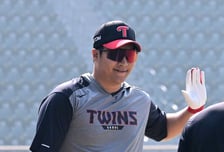 '대표팀 4번타자가 돌아왔다' 문보경 지명타자-구본혁 3루수...LG 개막전 라인업 공개 [오!쎈 잠실]