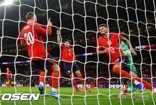 "홈에서 야유라니, 실망" 투헬의 팬 향한 질타.. '개인사정' 화이트 겸허히 받아들여야