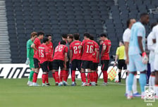 '수비 집중력 붕괴' 한국, 후반전 1골 추가 실점...0-3으로 끌려가 [후반 진행 중]