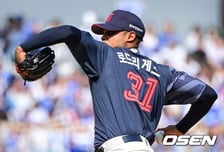 폰세-와이스 듀오 뺨치네! 롯데 외인 원투펀치 ‘대박’…80억 FA도 놀랐다 [오!쎈 대구]