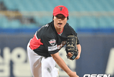 '2경기 14실점' 개막 충격연패 안긴 KIA 불펜붕괴...퍼펙트 5아웃, 20살 보상투수가 희망 주려나