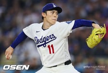 마이너행 각오했던 日 160km 괴물투수, 첫 등판은 합격점 "솔직히 전혀 자신 없었지만…"
