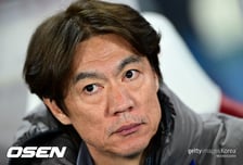 '홍명보호 2연패' 한국, FIFA 랭킹 '22위→25위' 3계단 하락 日과 격차 더 벌어져.. 세계1위도 바뀌었다