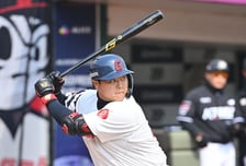 '와 만루포' 한동희 드디어 1군 컴백 확정..."내일(2일) 2군 뛰고 1군 합류시킨다" [오!쎈 창원]