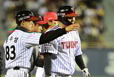 "MRI 검진 이상없다" 왜, 문보경 라인업에서 사라졌나..."위험 신호가 계속 있었다" 특별 관리 [오!쎈 잠실]