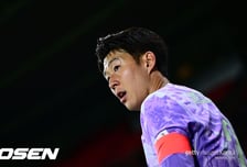 "기량 떨어졌다고 생각 안 해" 서운함 비친 손흥민, 말 아닌 '골'로 증명 필요...득점력 회복 절실