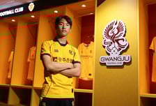 구단 최연소 입단! 광주, '금호고 2학년' MF 박성현과 준프로 계약 체결..."막내답게 패기 보여드리겠다"