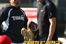 ‘확신의 E' 임찬규, 한계 없는 프리토킹 [O! SPORTS 숏폼]