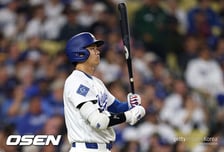 "벌써 징징대, 가짜 팬들 불평 필요 없어" MVP-올스타 타율 1할대 괜찮아, '찐팬' 등장! "진정한 팬은 24시간 365일 응원"