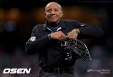 '세계 최초 위엄' KBO가 부럽다니, 조롱당하는 MLB 심판들의 절규 "ABS 전면 도입이 낫다"