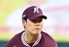 전체 1순위 투수의 2번째 시즌, 첫 등판부터 6실점 와르르…성장통이 너무 아프다 [오!쎈 인천]