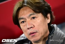 "한국전이 기회다!" 홍명보호, 남아공 '1승 제물' 찍혔다..."韓 축구 심각한 부진, 해결책 찾지 못하고 있어" 냉혹 평가