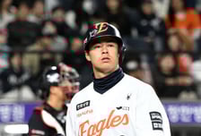 한화 라인업 공개! 노시환 타율 .160에도 4번 굳건하다…김경문 믿음의 야구 통할까 [오!쎈 잠실]