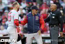 "심판들이 불쌍할 지경" KBO가 그랬던 것처럼…MLB도 ABS 혼란기, 포수 스트레스도 커졌다