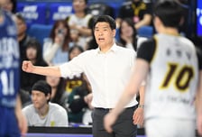 '3위까지 밀릴 뻔-위기 넘고 12년만 정규리그 정상 LG' 조상현, 집념의 우승 드라마 완성