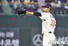 "2S 잘 잡고 힘 다 뺐다" 1회 박성한과 10구 승부….'8실점 참사' 로드리게스의 혼이 나간 이유였을까 [오!쎈 부산]