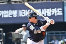 '보문산 최수종' 하주석, 타율 0.407 비결? "아내의 내조 덕분…존재 자체로 큰 힘 된다" 미소 [오!쎈 잠실]