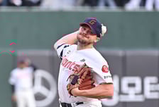 '8실점' 로드리게스→'6실점' 비슬리...156km 던지고도 불 붙은 SSG 타선 억제 실패 [오!쎈 부산]