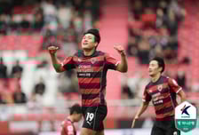 “퇴장 한 방에 무너졌다” 대전 수적 열세 붕괴…포항, PK 한 방으로 2연승 질주... 강원도 웃었다 [종합]