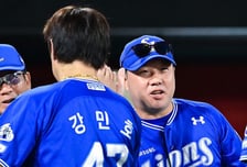 “강민호 마음고생 컸을 텐데…” 9번 강등 결단→결승타 3안타 4타점 부활, 국민 유격수도 미소 되찾다 [오!쎈 수원]