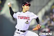 벌써 이 정도 귀하신 몸인가...'홀드 1위' 154km 사이드암 특별 보호한다, 염갈량 "2연투는 일주일 1번만"