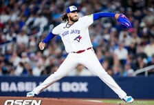 ‘복귀전 전방십자인대 부상’ 폰세, 결국 수술대 오르나…15일→60일 IL 이동, 최소 2달 결장 확정