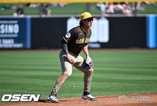 송성문, 무안타 침묵…KIA 출신 위즈덤은 스리런 터졌다, 트리플A 홈런 공동 1위 오르다