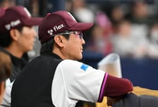 9회말 만루 홈런→1점 차 무사 1,2루…왜 희생번트 시도하지 않았을까