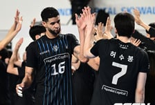 레오·허수봉, “리버스 스윕? 충분히 가능” 남자 프로배구 새 역사 도전 [오!쎈 천안]