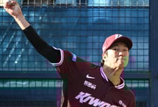 '복귀 앞둔 천군만마' 불펜피칭하는 안우진 영상 [O! SPORTS 숏폼]