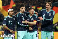 "유로 2020 우승 이탈리아 없는 월드컵, 슬퍼" 키미히, "우린 10년 동안 컨페더컵 우승뿐" 겸손