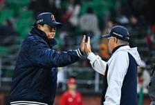 1위 SSG 잡았다! 류현진 앞세운 한화, 6-2 완승 “추운 날씨에도 류현진이 훌륭한 피칭” [오!쎈 인천]