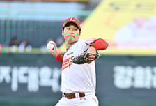 日 국가대표 베테랑이 이렇게 무너지다니, 5실점→4실점→2연패…잘나가는 SSG 아킬레스건 되나 [오!쎈 인천]