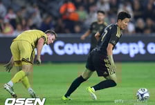 “잘 터지던 손흥민, 감독 하나 바뀌었다고 찬스가 없다…짜증난다” 선배 이천수의 진심어린 조언