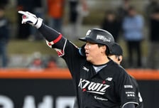 "김현수 효과 많이 본다"…'FA 0입' 롯데는 KT가 부러울까, '7연패' 롯데에 딱 필요한 선수였는데