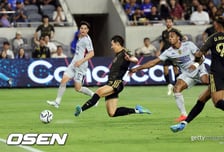 '2026년 첫 필드골' 손흥민, 'A매치 포함' 12경기만에 득점 폭발...LAFC, 크루스 아술에 3-0 승리