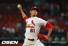 '157km' 한국계 파이어볼러, 7경기 연속 무실점→볼넷 0개 실화? 또또또 무실점 막았다