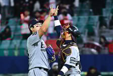 우승 날린 끝내기 홈런 아픔 극복했다, 만루 위기 막고 첫 세이브 “웃으면서 오더라, 더 강해질 수 있어”