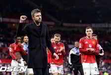 '선수들이 공개 지지' 맨유, 캐릭 정식 감독으로 가나..."마지막 시험 앞뒀다"