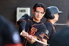 ‘타율 .083 대굴욕’ 1670억 이정후 큰일났다! 美 기대치마저 수직 하락, “LEE 우익수 수비는 편해 보여”