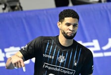 블랑 감독 불만 폭발→2패→2승2패…5차전까지 왔는데 믿었던 '성공률 54.04% 1위' 레오가 침묵하다 [오!쎈 인천]