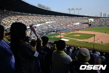 미쳤다! 개막 2주 만에 100만 관중 달성...KBO 역대 최소 경기 신기록, 흥행 대박이다