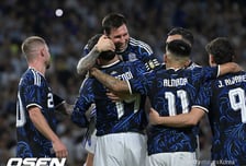 월드컵 두 달 앞인데 아직도 미정…메시, ‘마지막 도전’ vs ‘완벽한 퇴장’ 갈림길