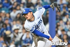 삼성 미야지, 만루 위기 딛고 데뷔 첫 홀드 달성에도 웃지 않았다 왜? "더 잘 던지고 나서 기뻐할래"