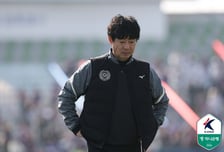 "꼭 이겨야 하는 팀이란 생각 버려야" 착잡한 김병수 감독 "여러 모로 이상한 경기였다"[수원톡톡]