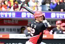 '0.129 타자의 환골탈태' 80억 유격수 대체자, 26년 전 '해태 타이거즈' 소환했다 [오!쎈 대전]