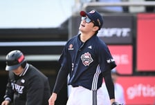 '한화 제쳤다' 수비의 두산, 韓 실책 1위 불명예 실화냐…실책-실책-실책 자멸, 일본 지옥훈련 효과는 어디에